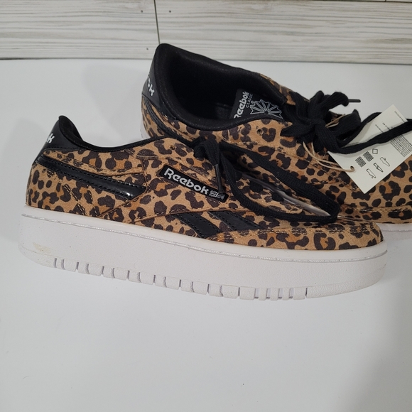 Reebok Animal print Sneakers size 4.5 Girls NWT - Picture 8 of 8